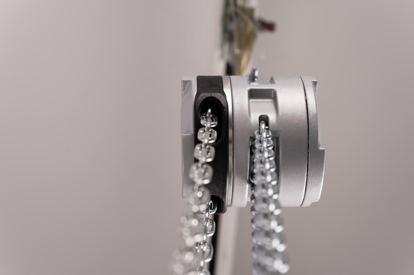 PAC Aluminium-Flaschenzug mit 360° rotierender Handkettenführung