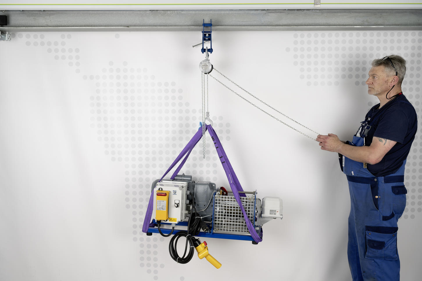 PAC Aluminium-Flaschenzug mit 360° rotierender Handkettenführung